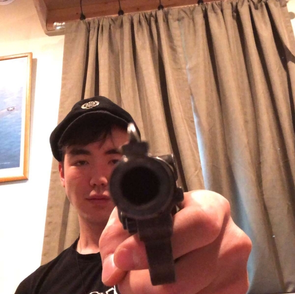 Meet your Posher, Shawn - Picture 2 of 4